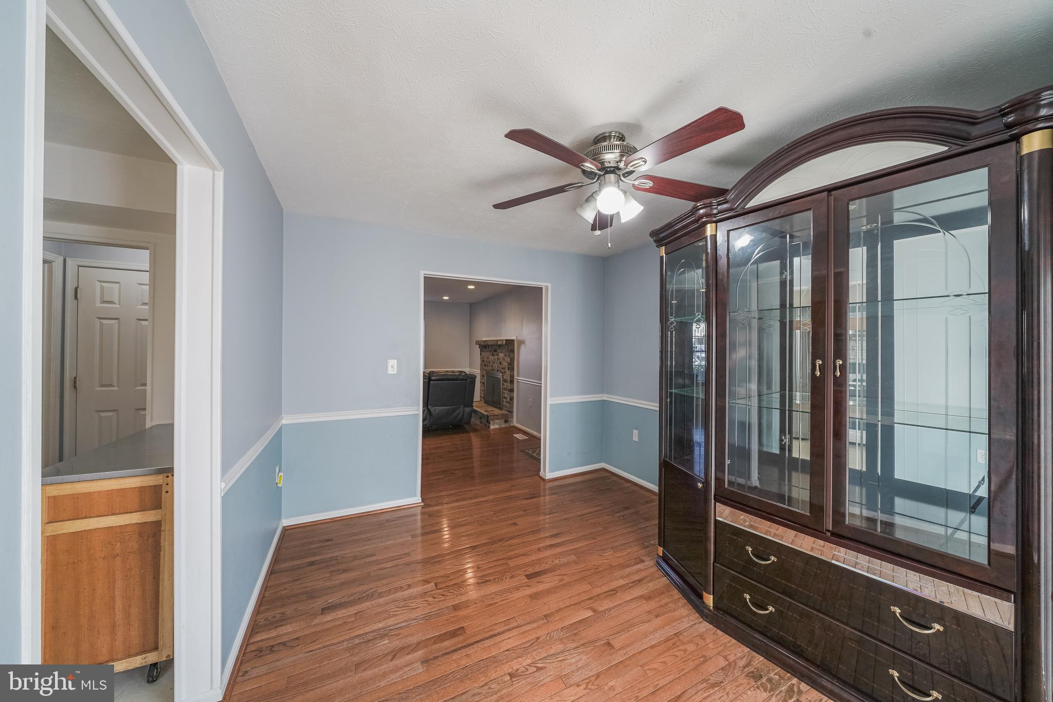 THE COLONY - Residential Lease