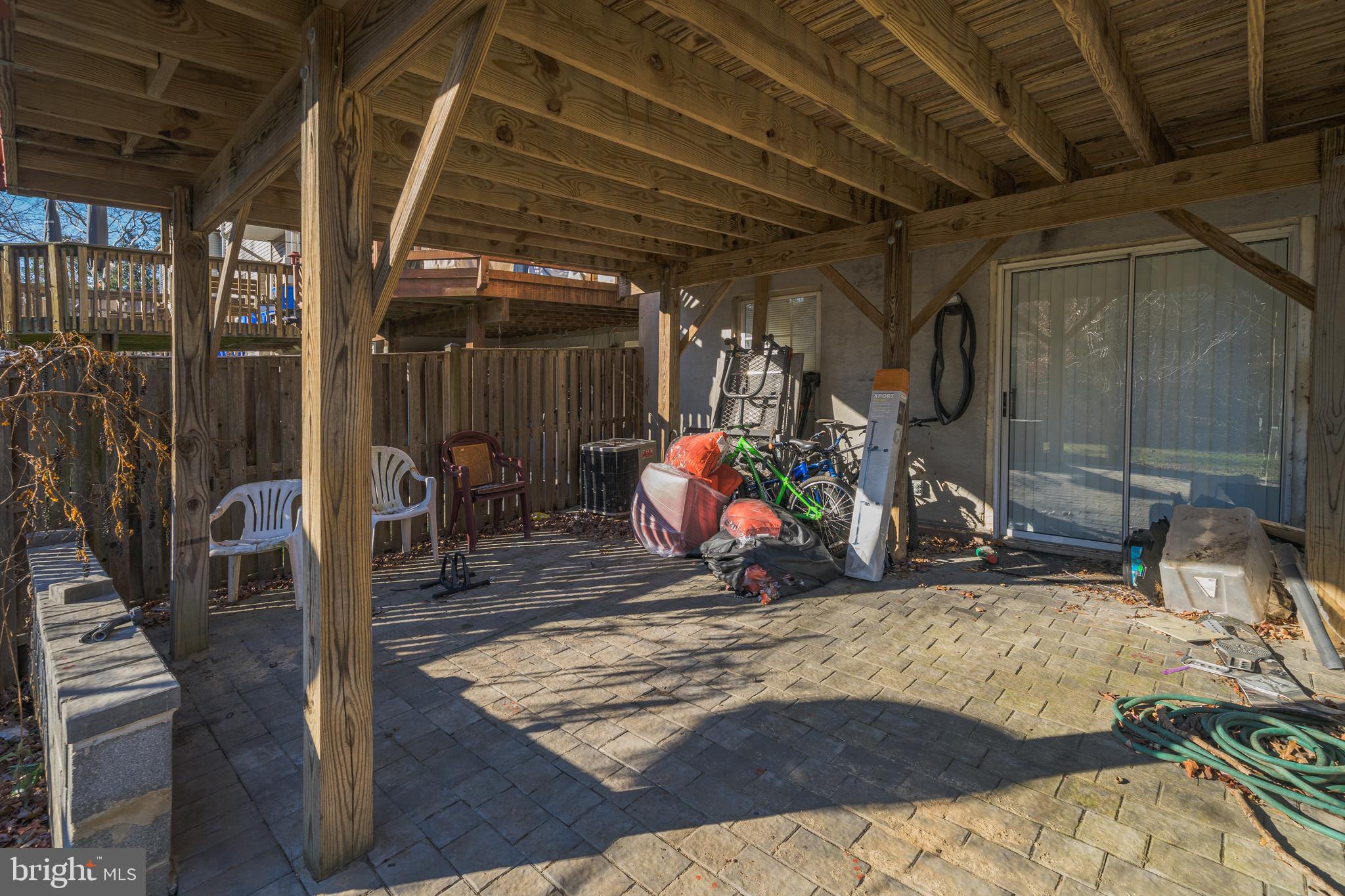 THE COLONY - Residential Lease