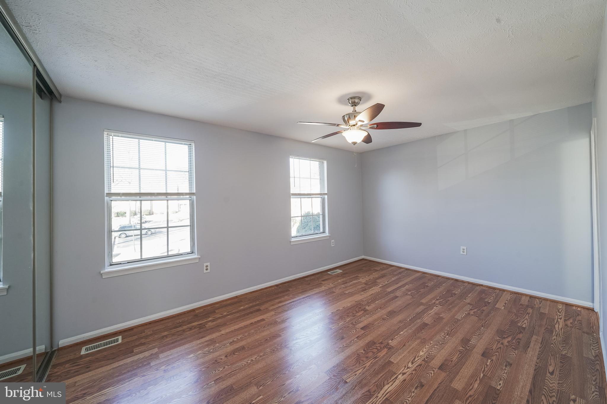 THE COLONY - Residential Lease