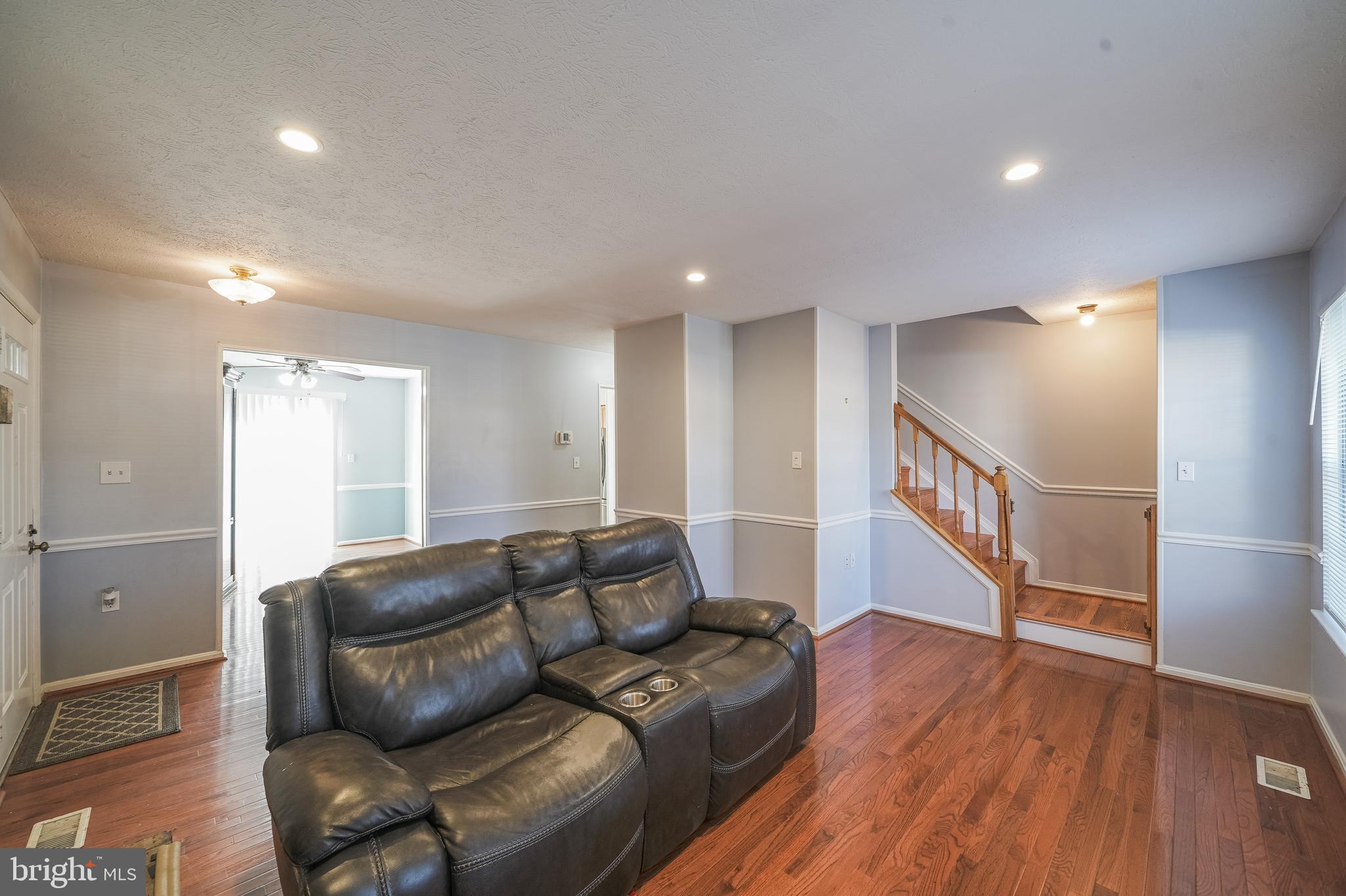 THE COLONY - Residential Lease