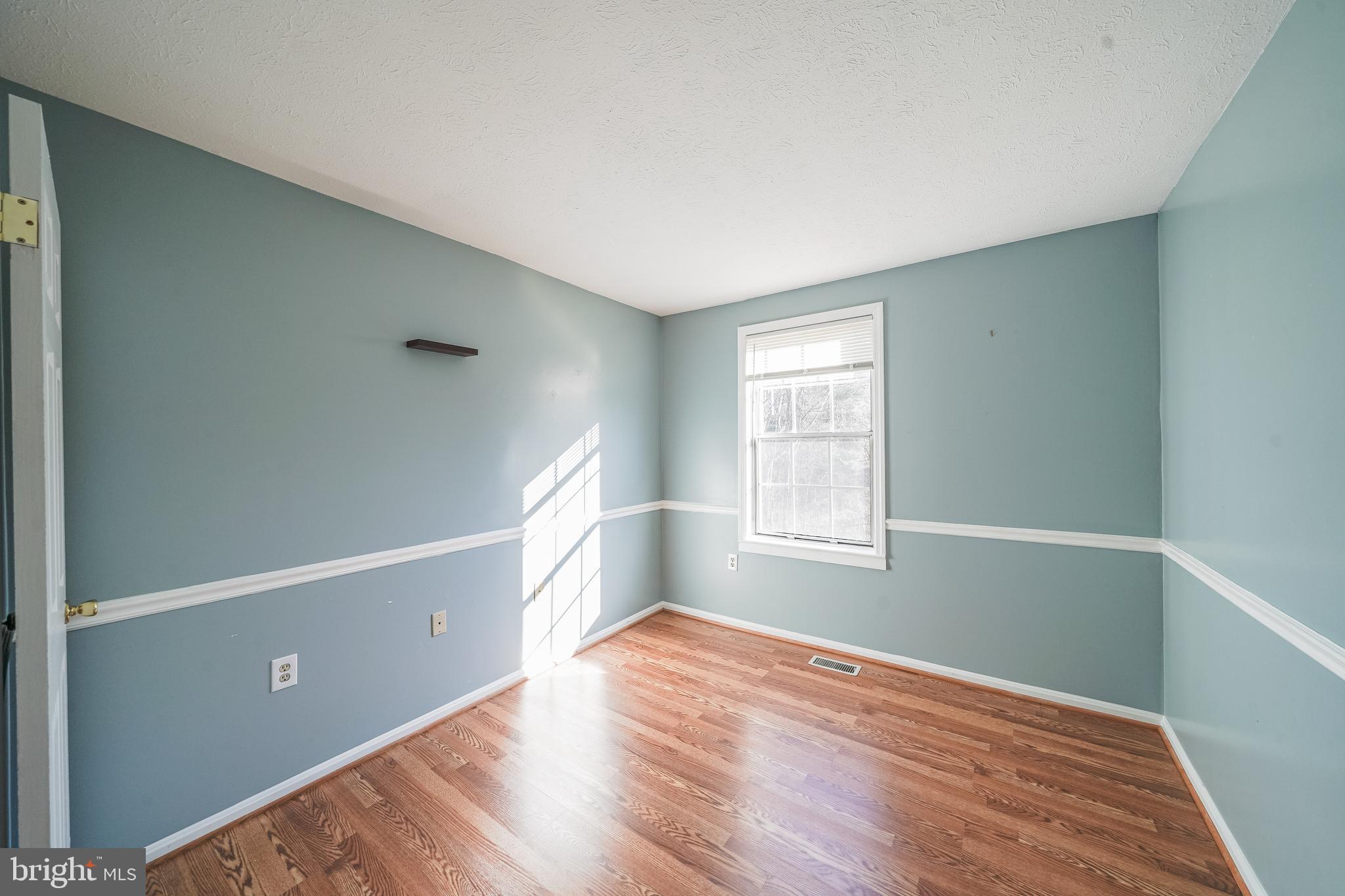 THE COLONY - Residential Lease