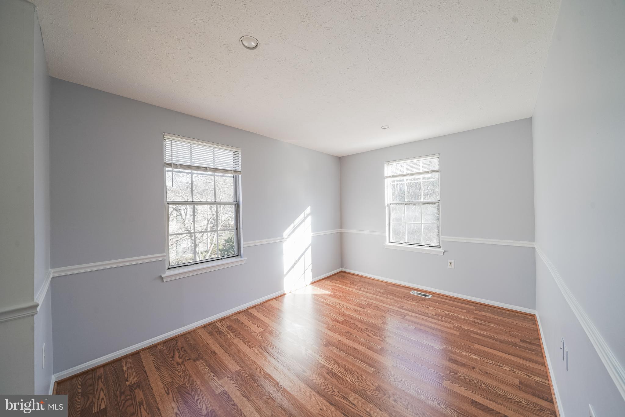 THE COLONY - Residential Lease