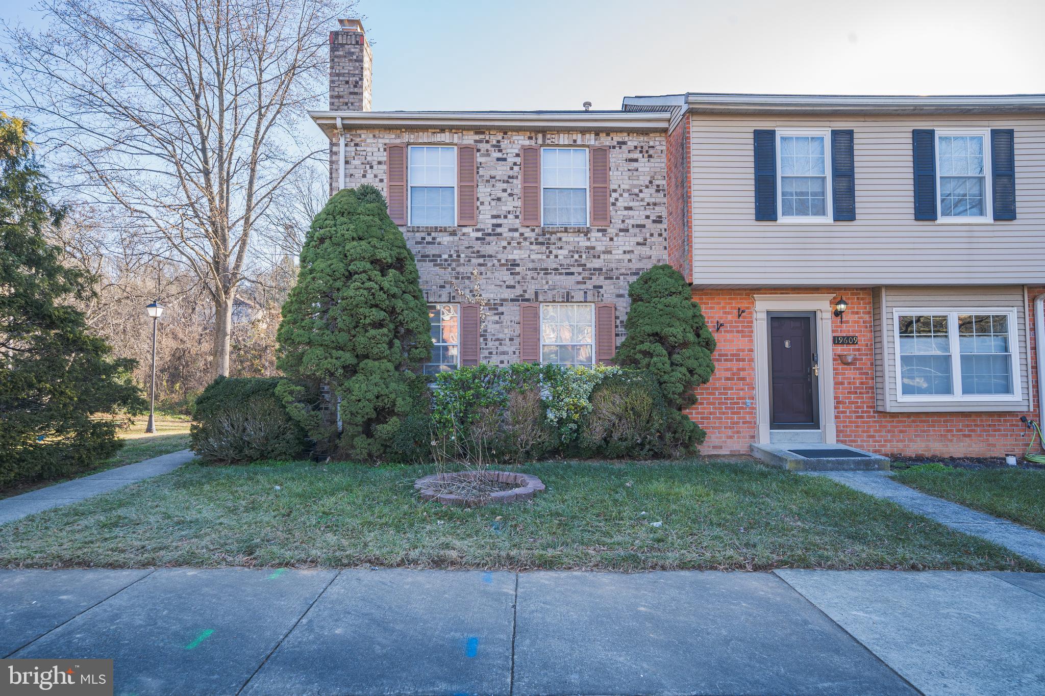 THE COLONY - Residential Lease