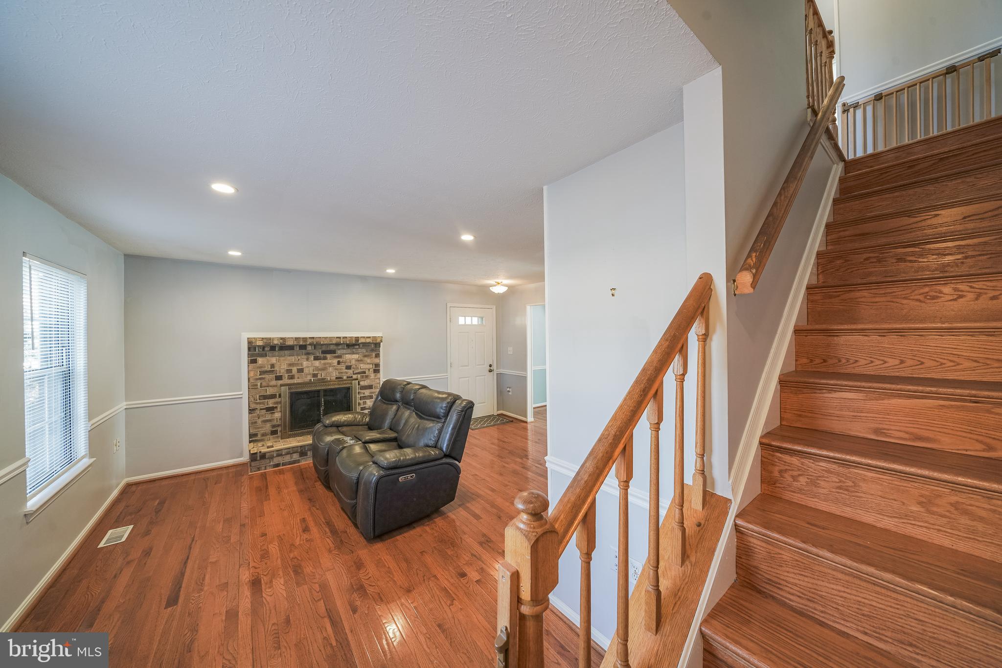 THE COLONY - Residential Lease