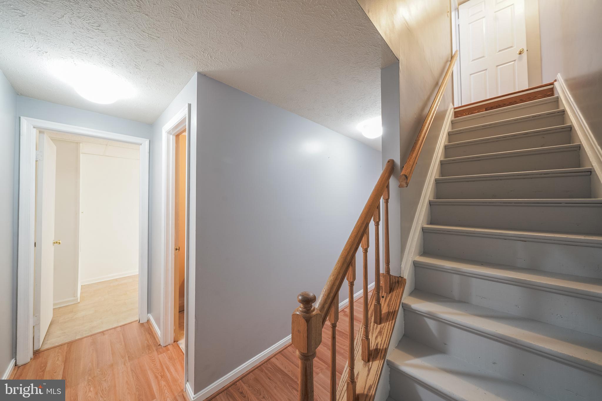 THE COLONY - Residential Lease