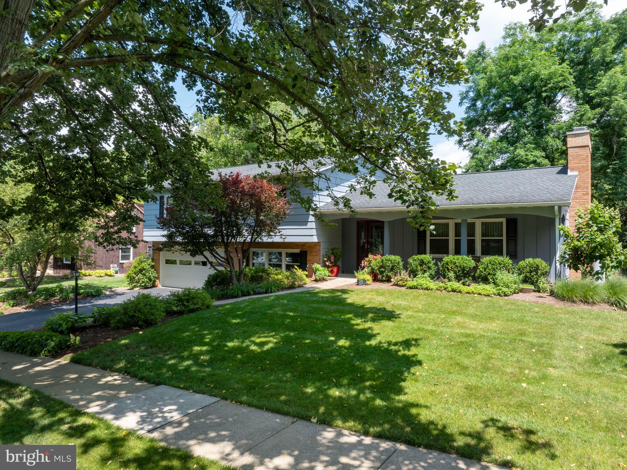 1203 SMITHFIELD CIRCLE