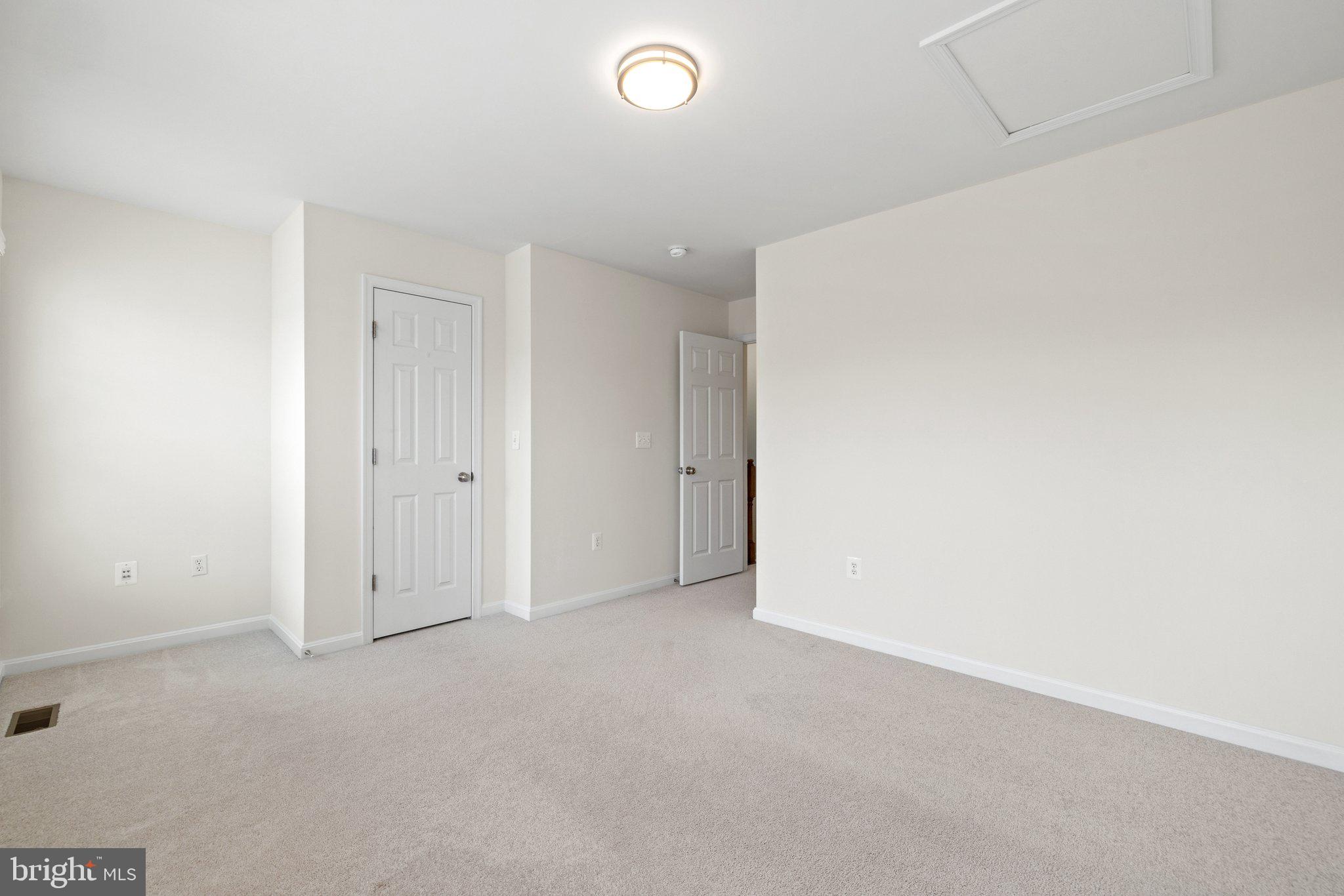 POWELLS RUN VILLAGE COND - Residential Lease