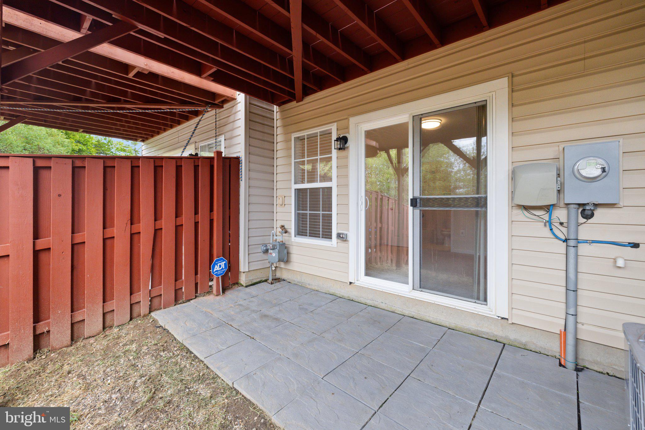 POWELLS RUN VILLAGE COND - Residential Lease