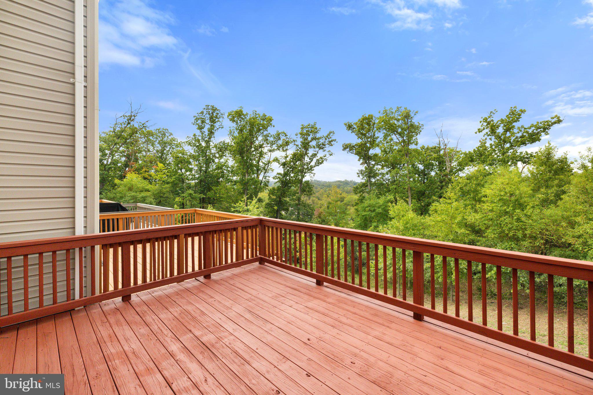 POWELLS RUN VILLAGE COND - Residential Lease