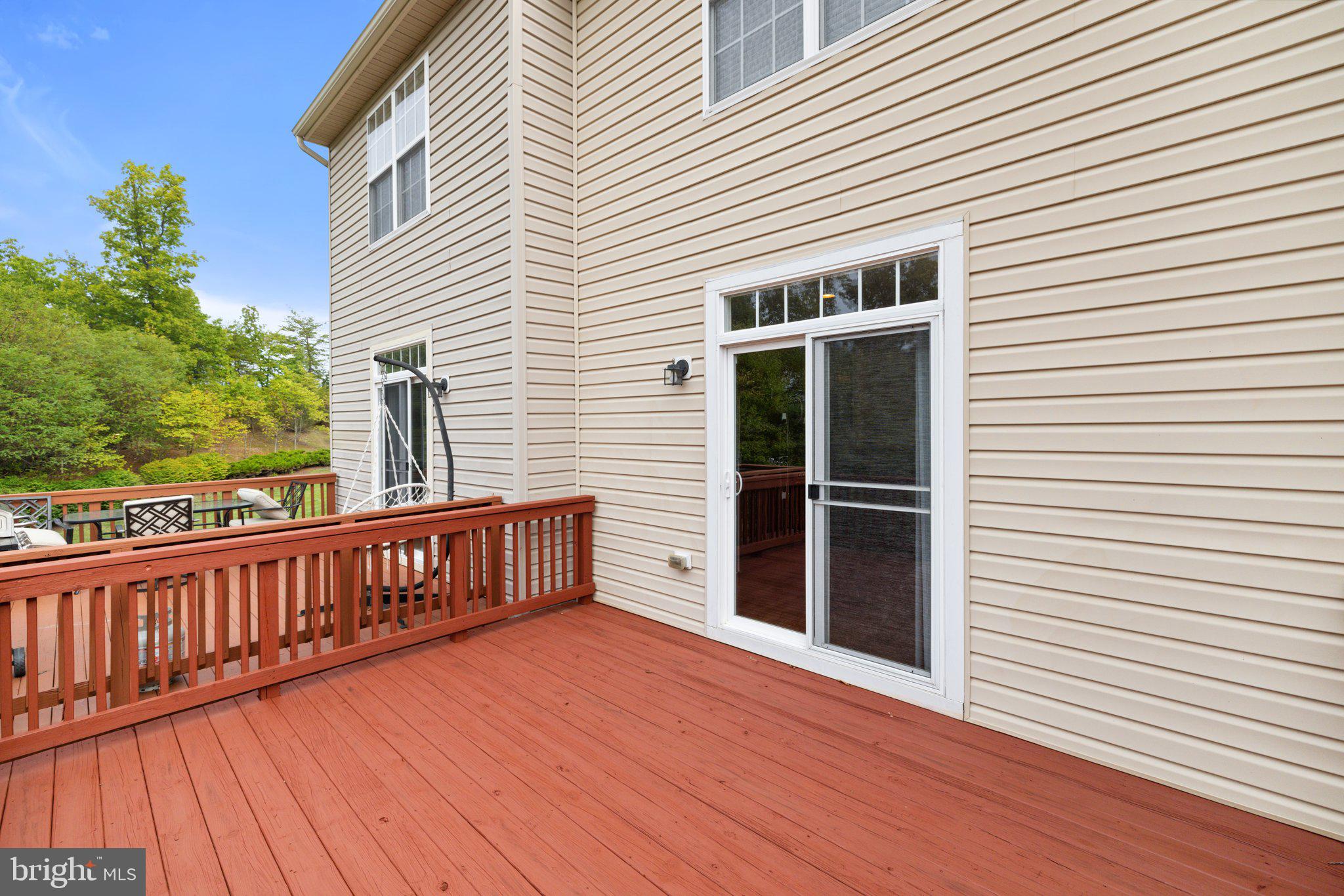 POWELLS RUN VILLAGE COND - Residential Lease