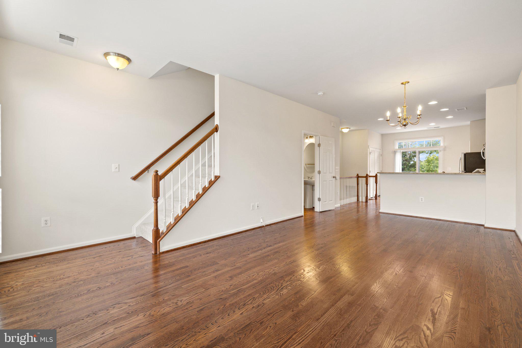 POWELLS RUN VILLAGE COND - Residential Lease