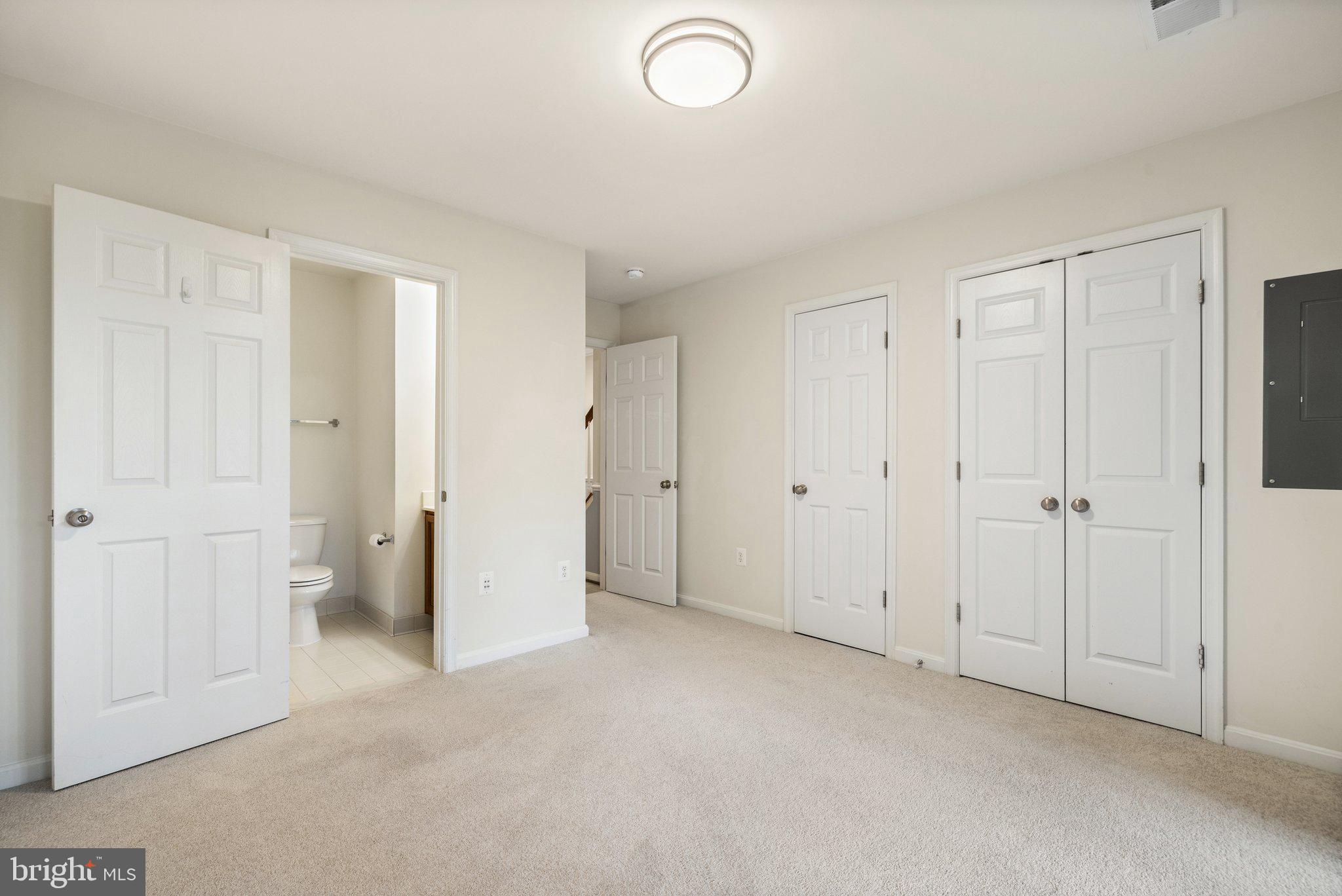 POWELLS RUN VILLAGE COND - Residential Lease