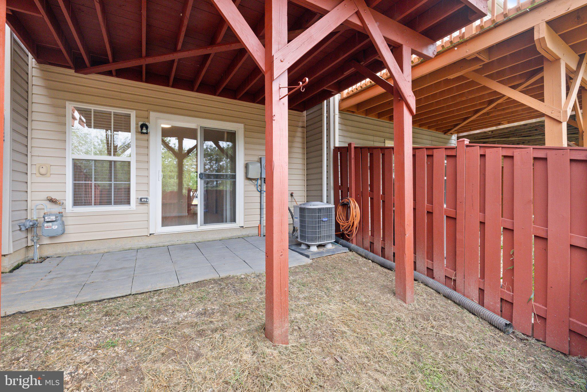 POWELLS RUN VILLAGE COND - Residential Lease