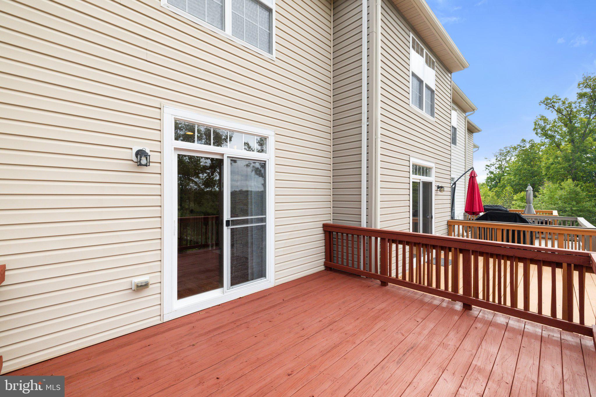 POWELLS RUN VILLAGE COND - Residential Lease