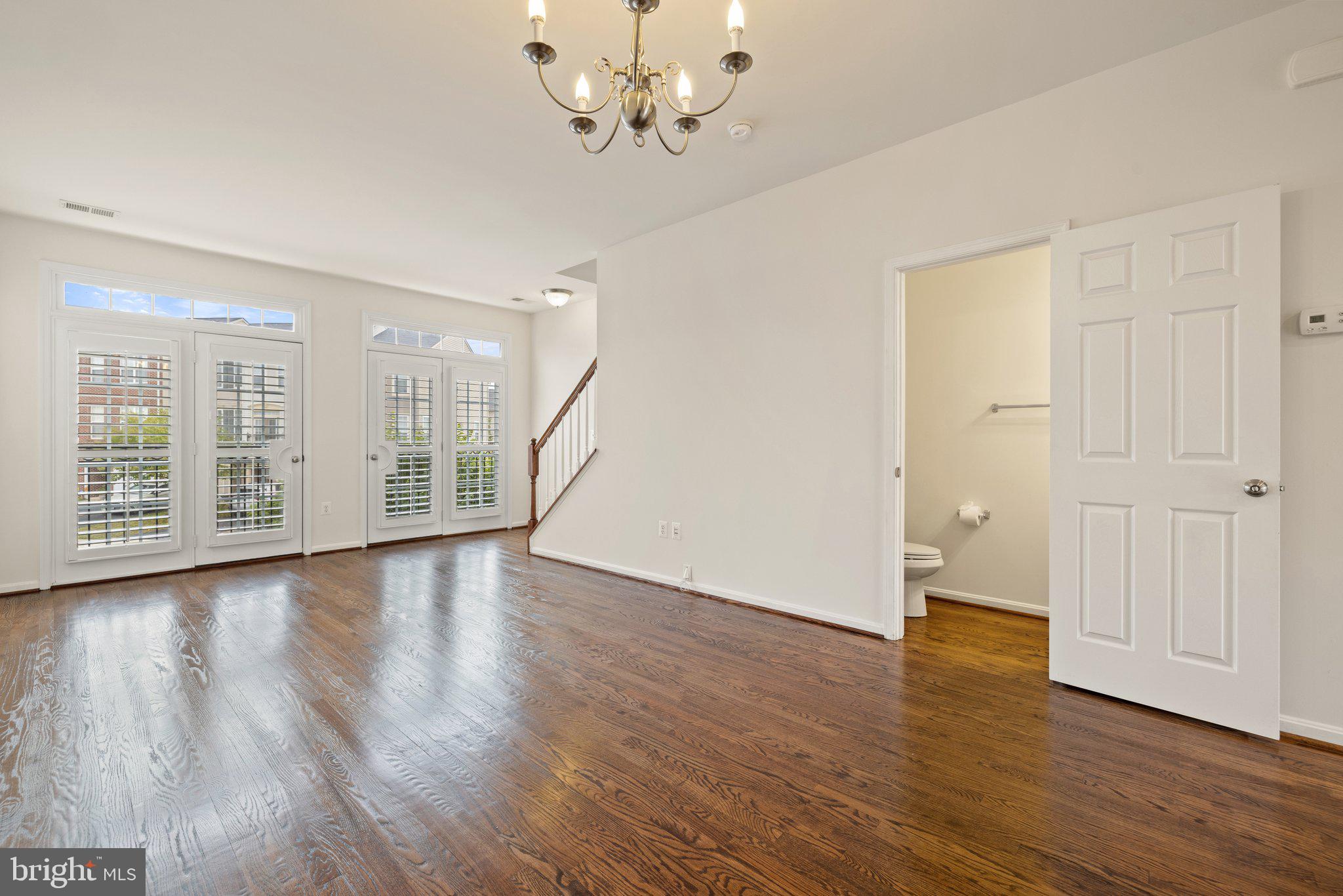 POWELLS RUN VILLAGE COND - Residential Lease