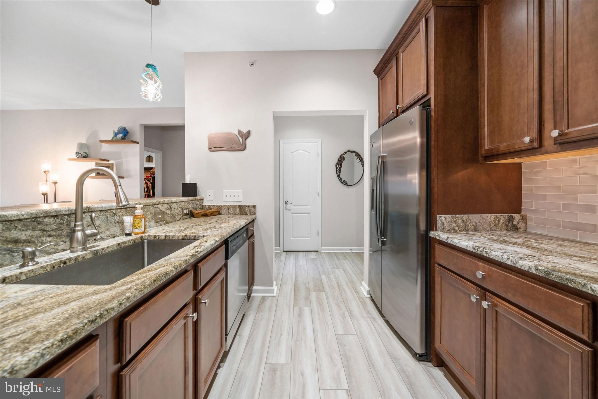 12001 OLD VINE BOULEVARD 302