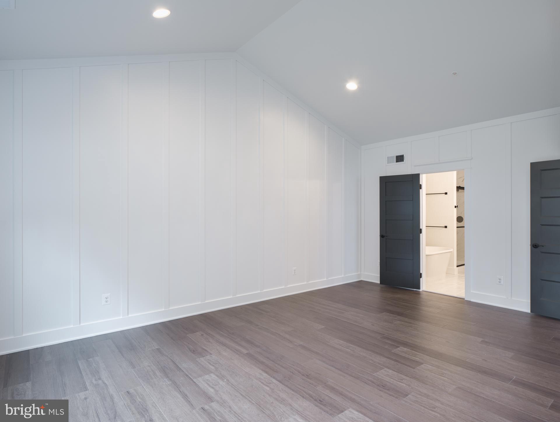 2929 FENCE BUSTER COURT