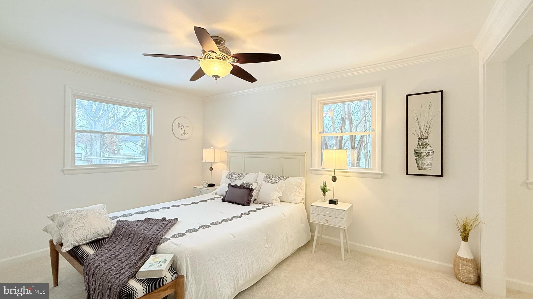 COUNTRY CLUB MANOR - Residential