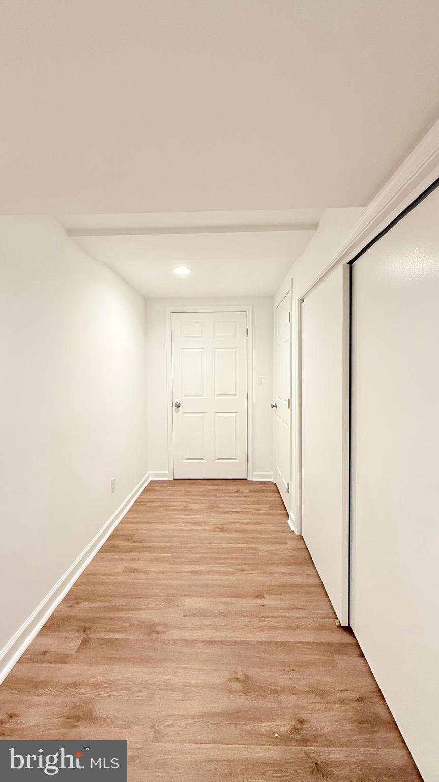 COUNTRY CLUB MANOR - Residential