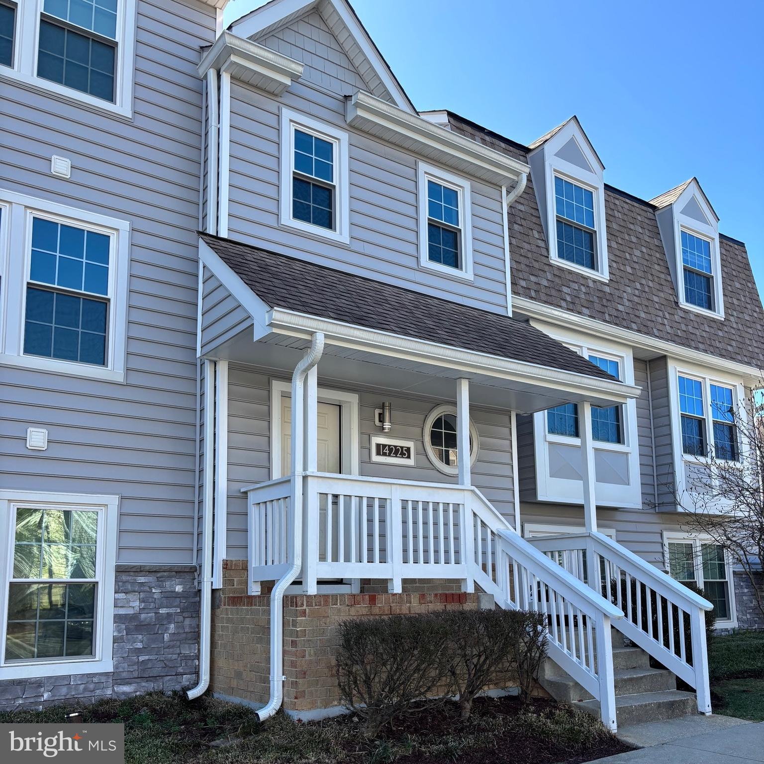 BRIDGEPORT CONDO PHASE 2 - Residential Lease