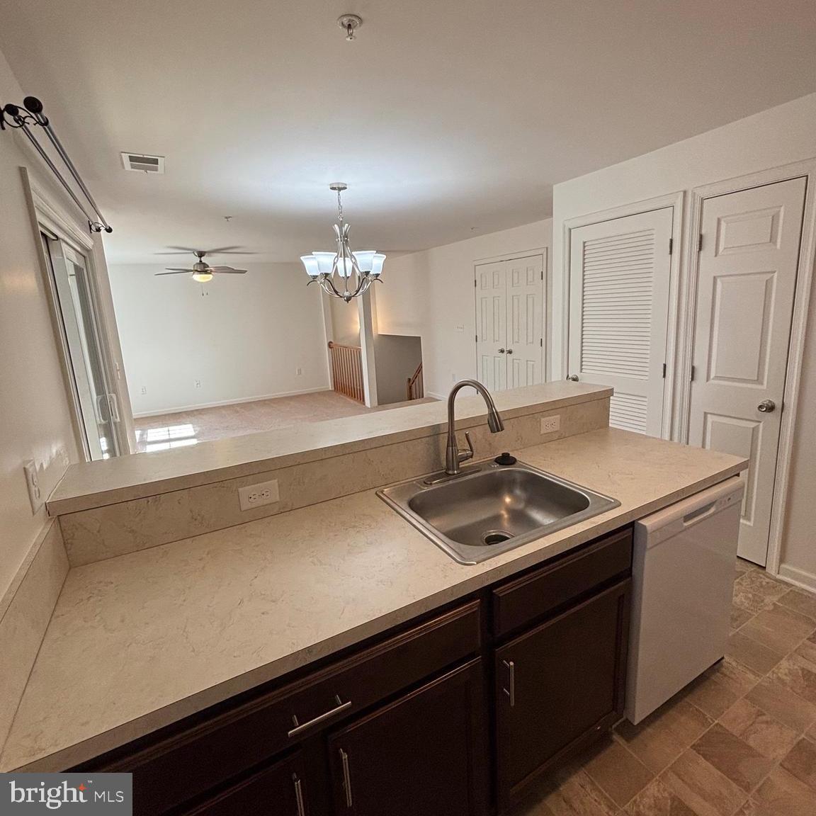 BRIDGEPORT CONDO PHASE 2 - Residential Lease