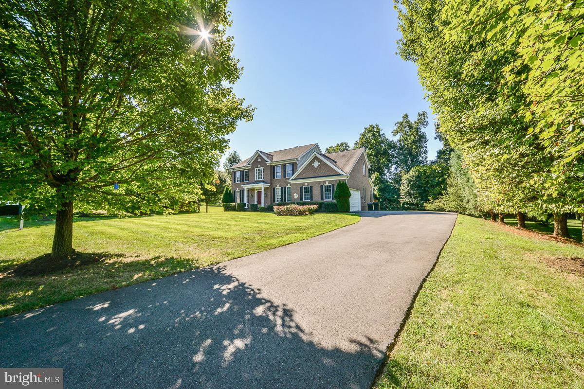 855 CHARWHIT COURT