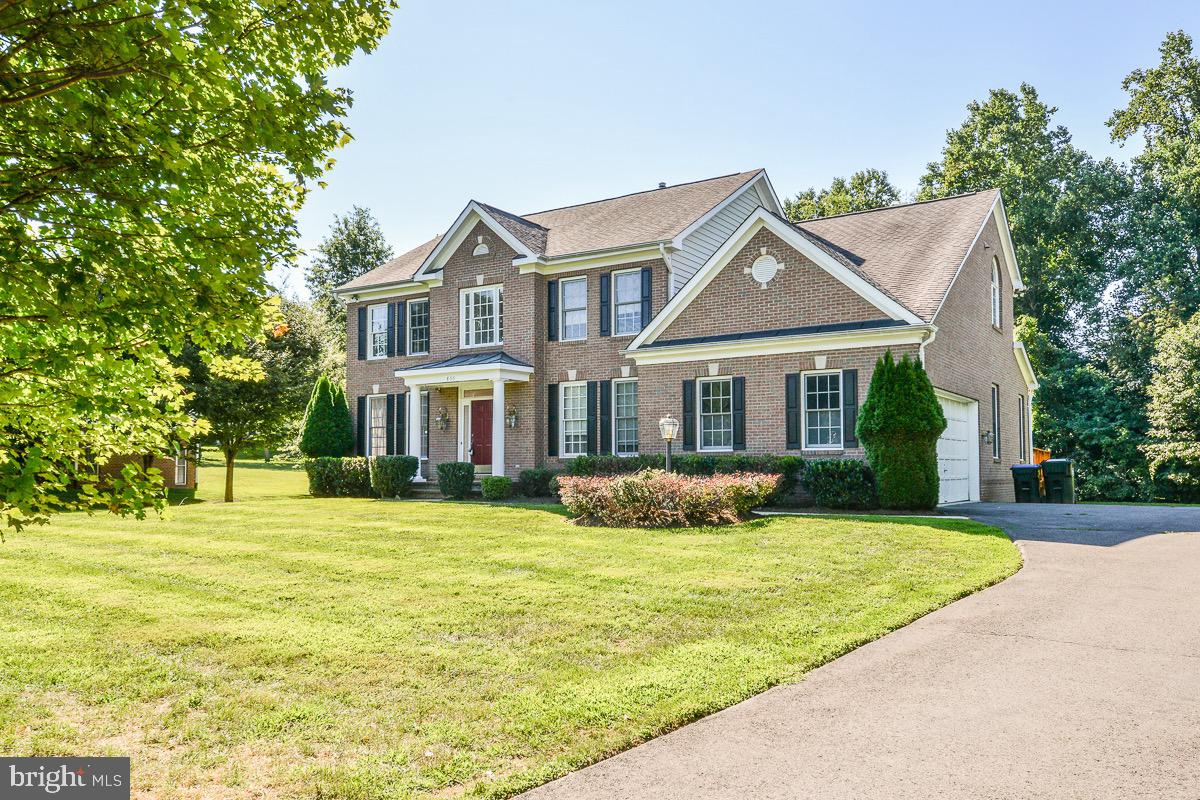 855 CHARWHIT COURT