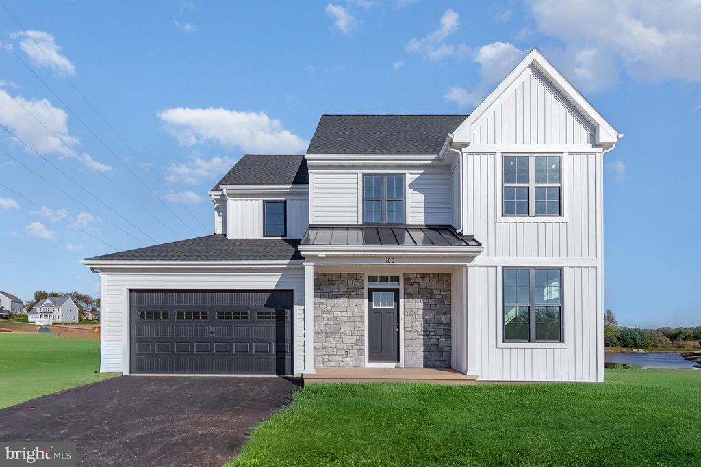 Photo of 100 Eagle Parkway, ELIZABETHTOWN, PA 17022 (MLS # PALA2054864)