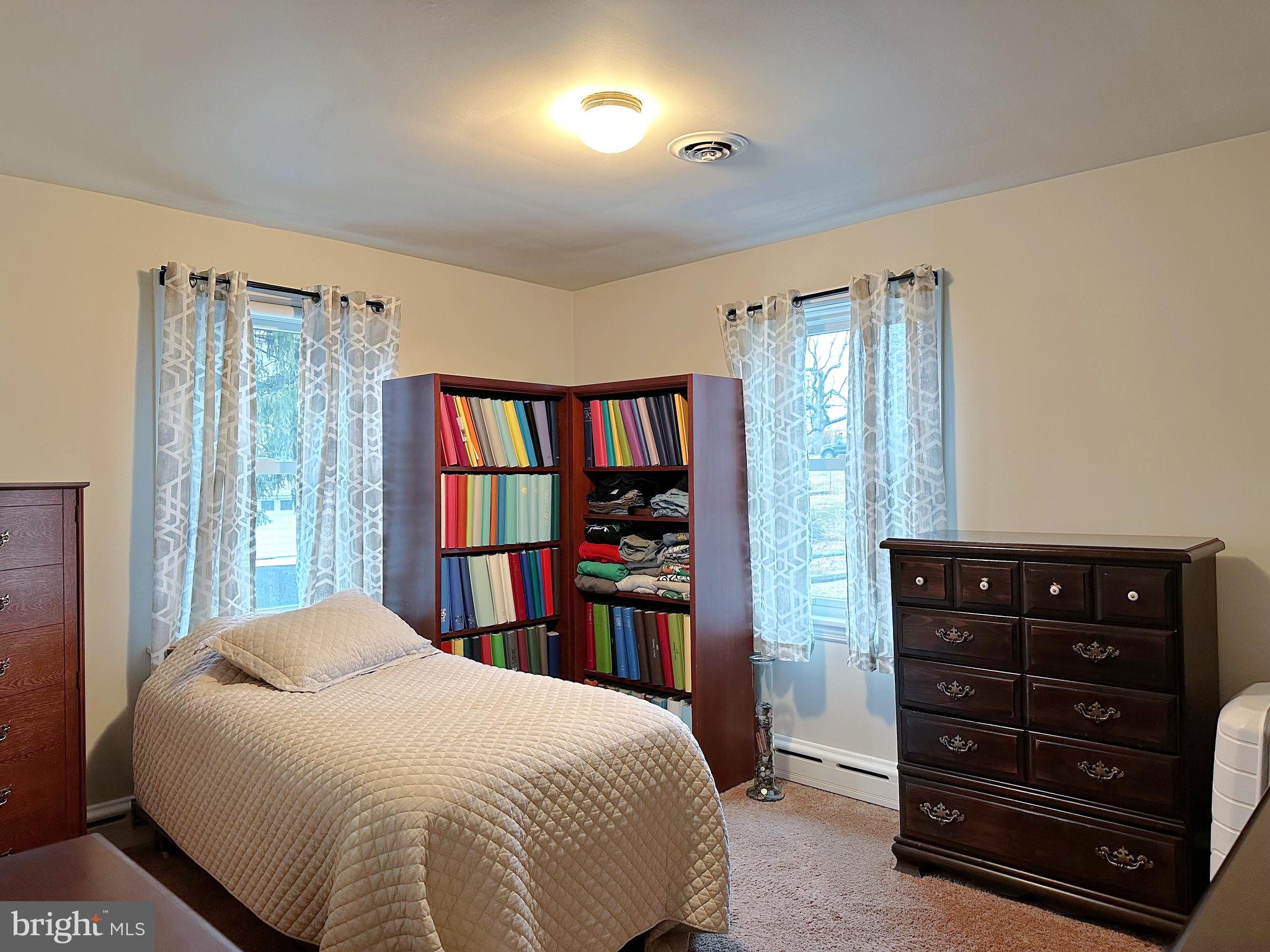 LAKESIDE - Residential