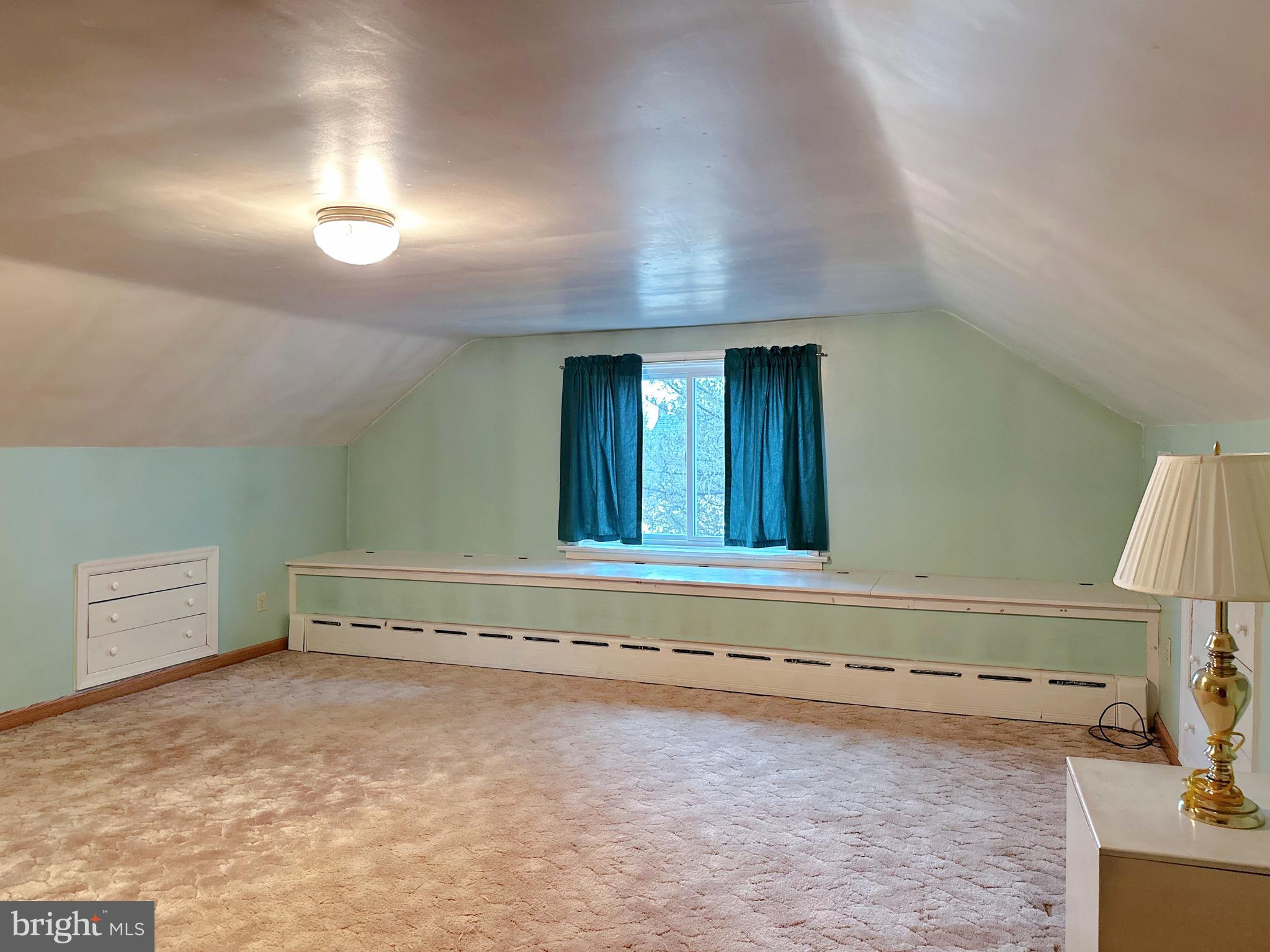 LAKESIDE - Residential