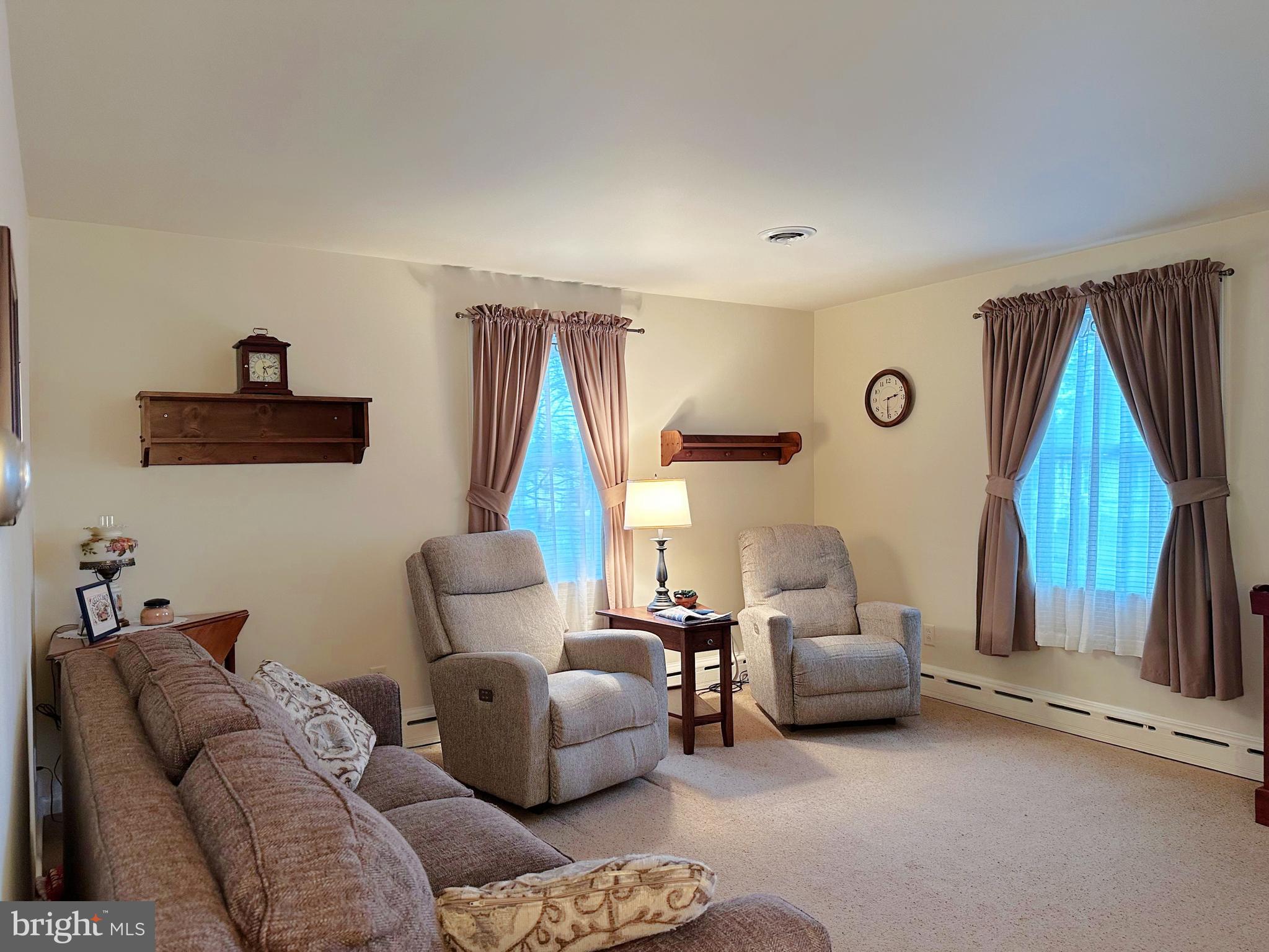 LAKESIDE - Residential