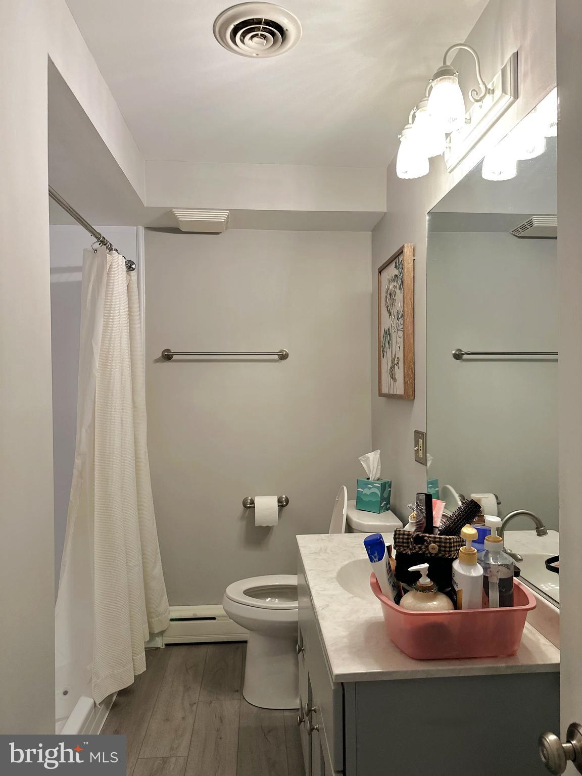 LAKESIDE - Residential