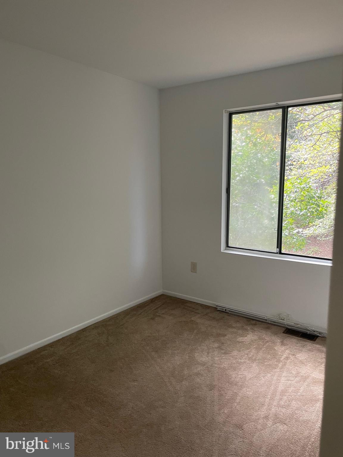 WALNUT RIDGE - Residential Lease