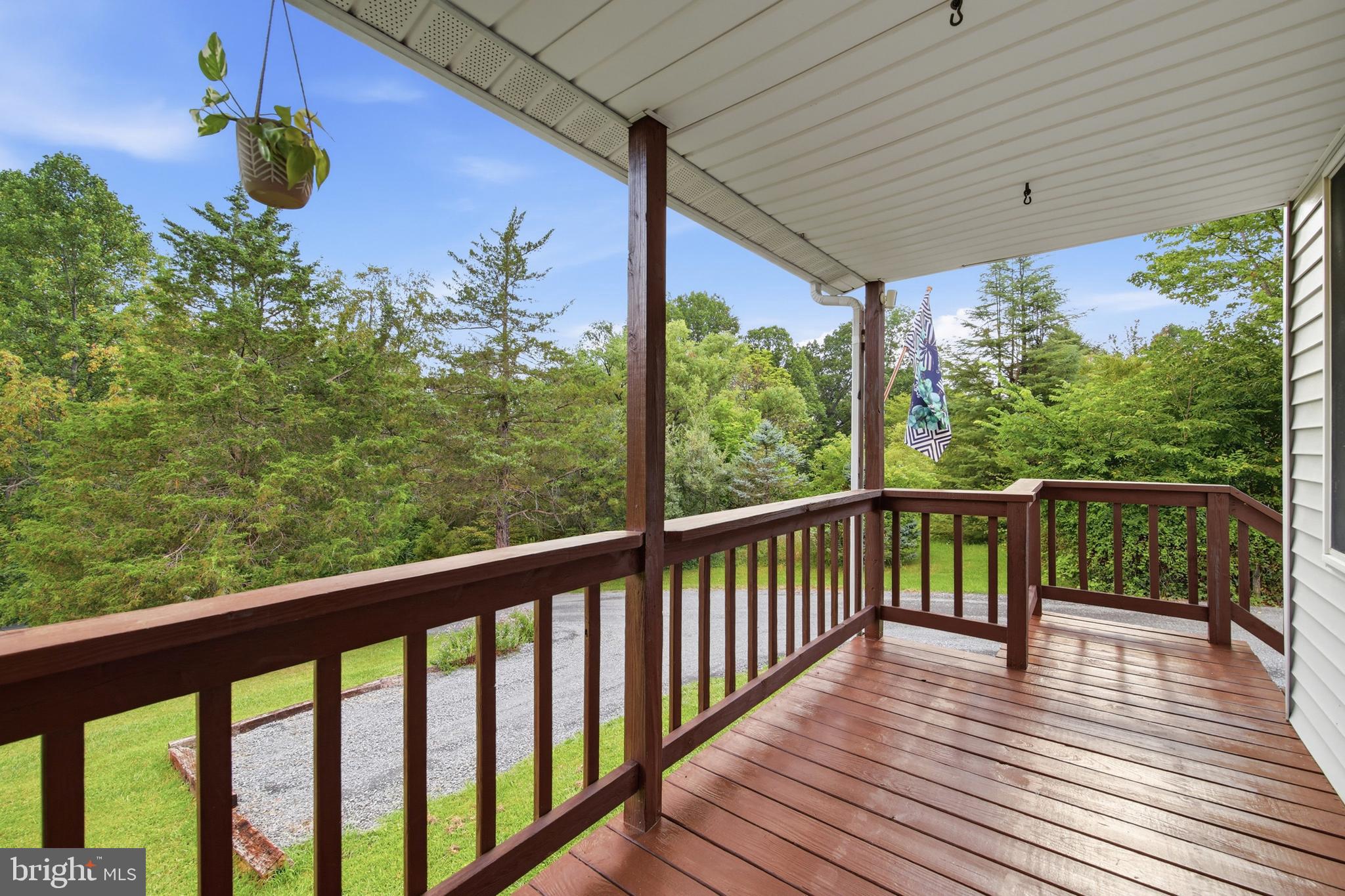 2756 RIDGE HOLLOW ROAD