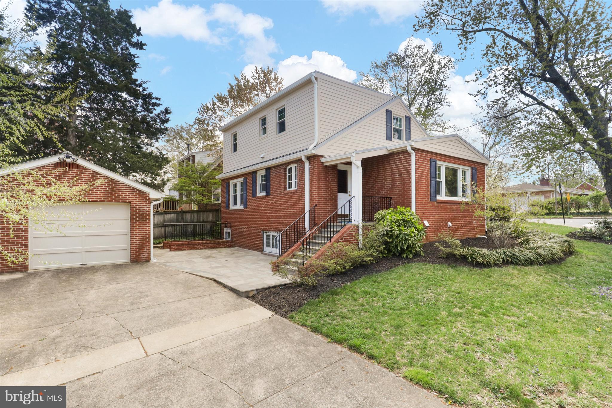 BARCROFT FOREST - Residential