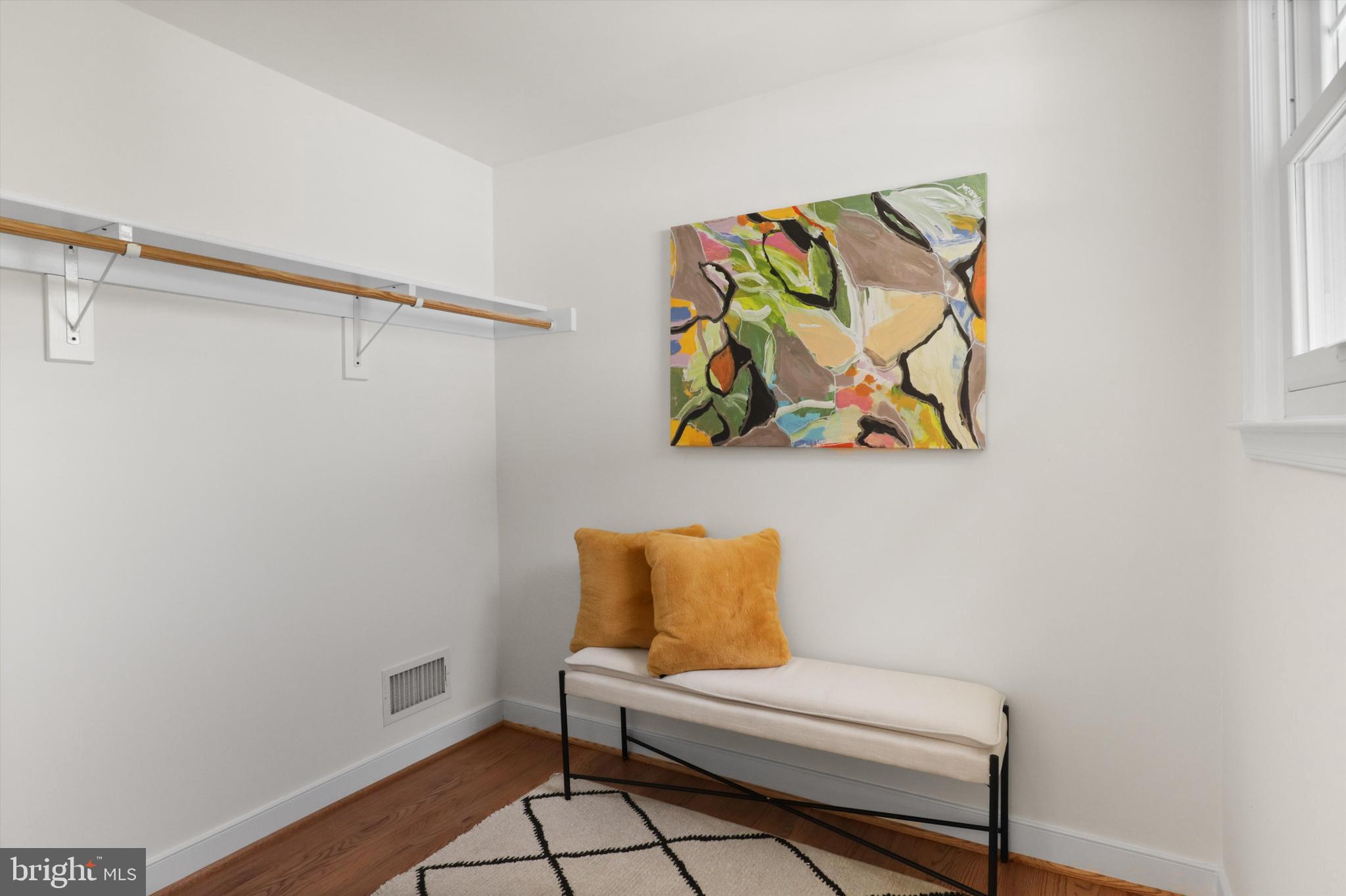 BARCROFT FOREST - Residential