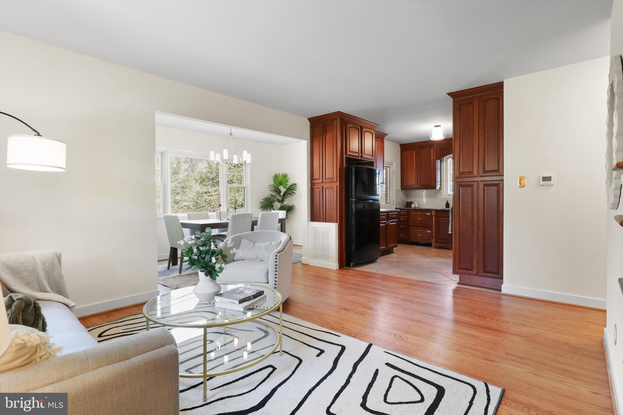 BARCROFT FOREST - Residential