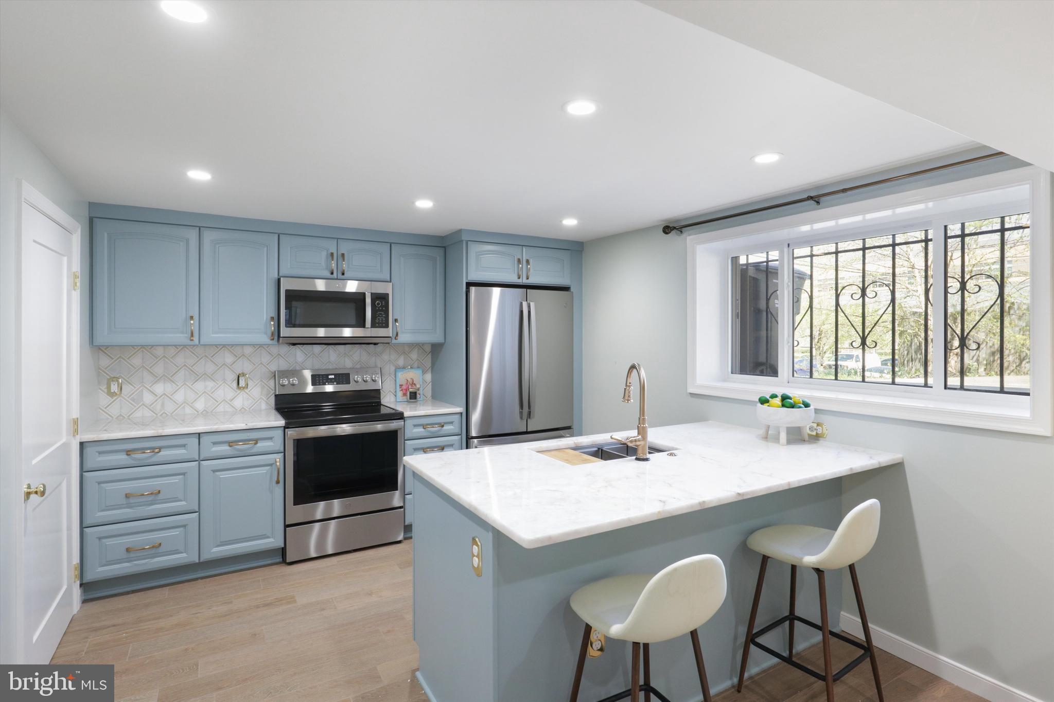 BARCROFT FOREST - Residential