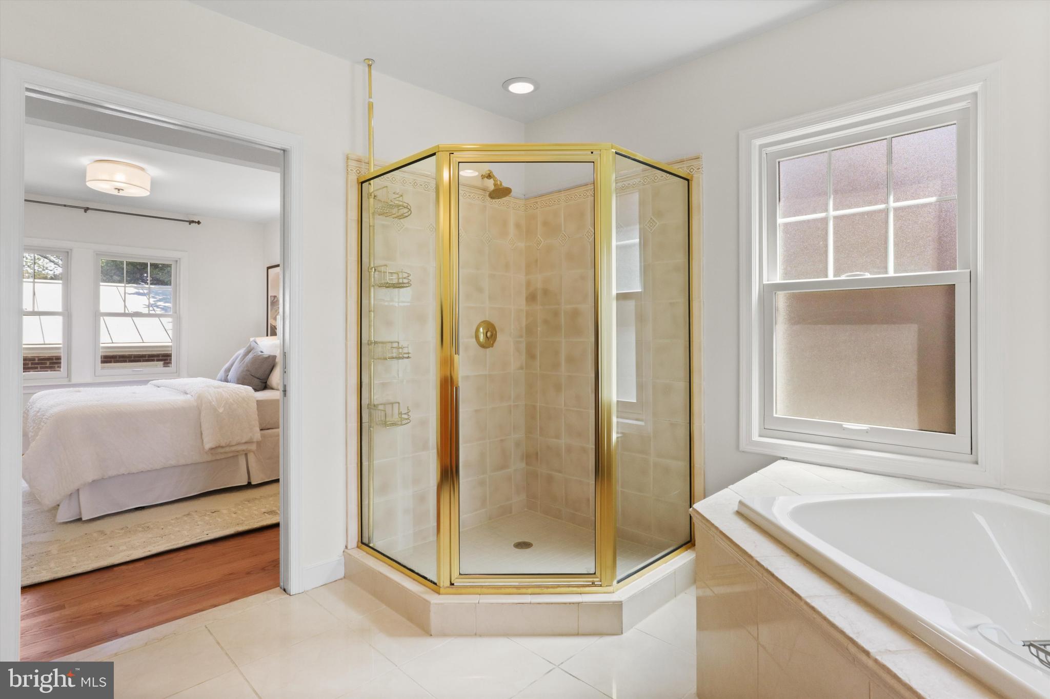 BARCROFT FOREST - Residential