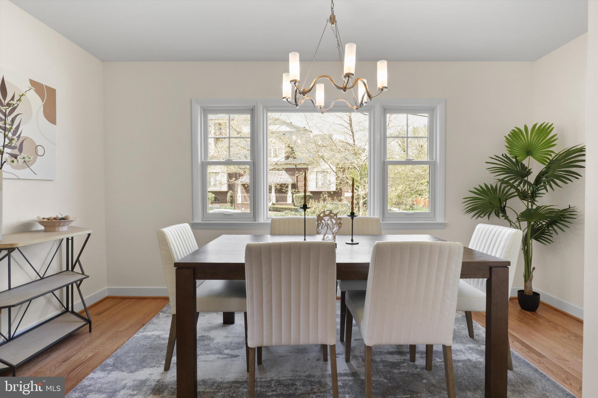 BARCROFT FOREST - Residential