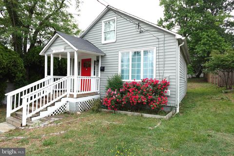 5302 CHESAPEAKE ROAD HYATTSVILLE MD 20781