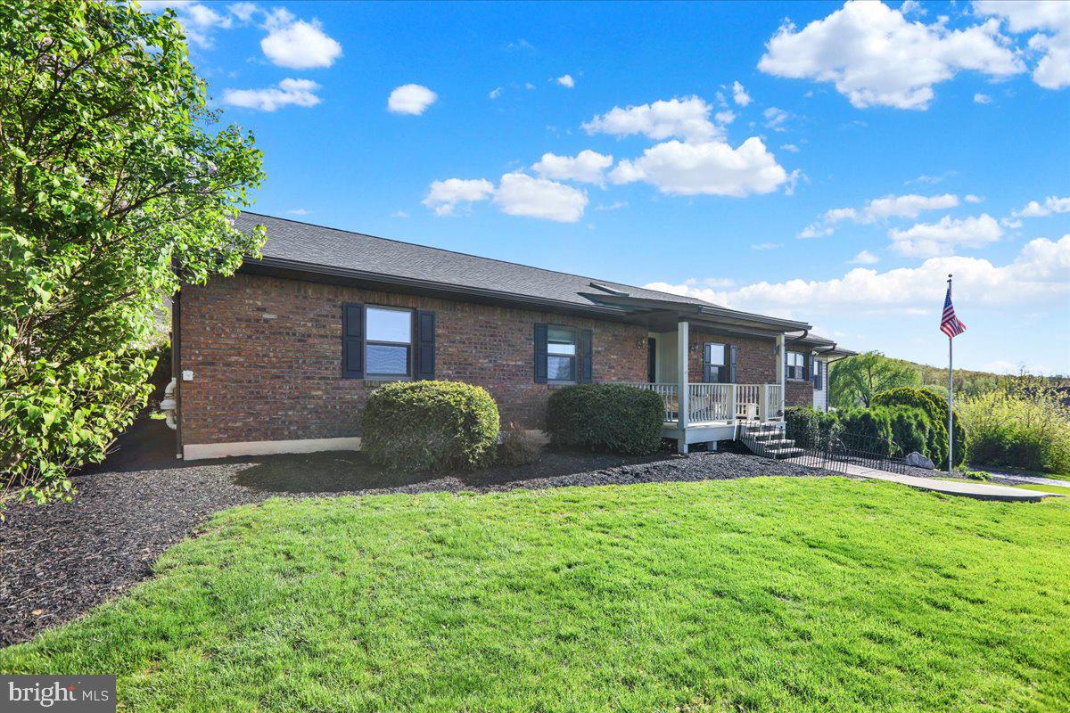 314 SYCAMORE LANE