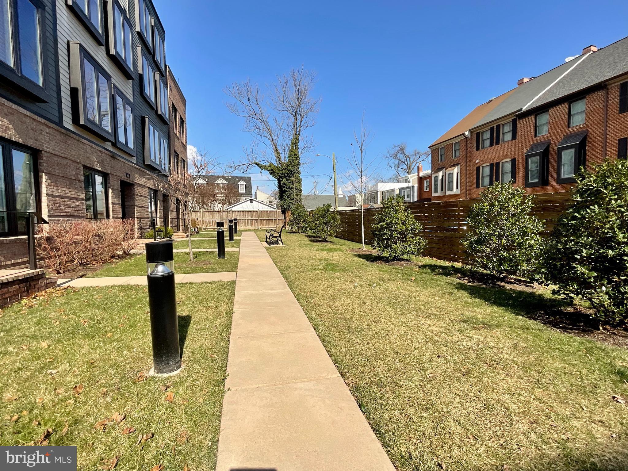 SLADE - Residential Lease