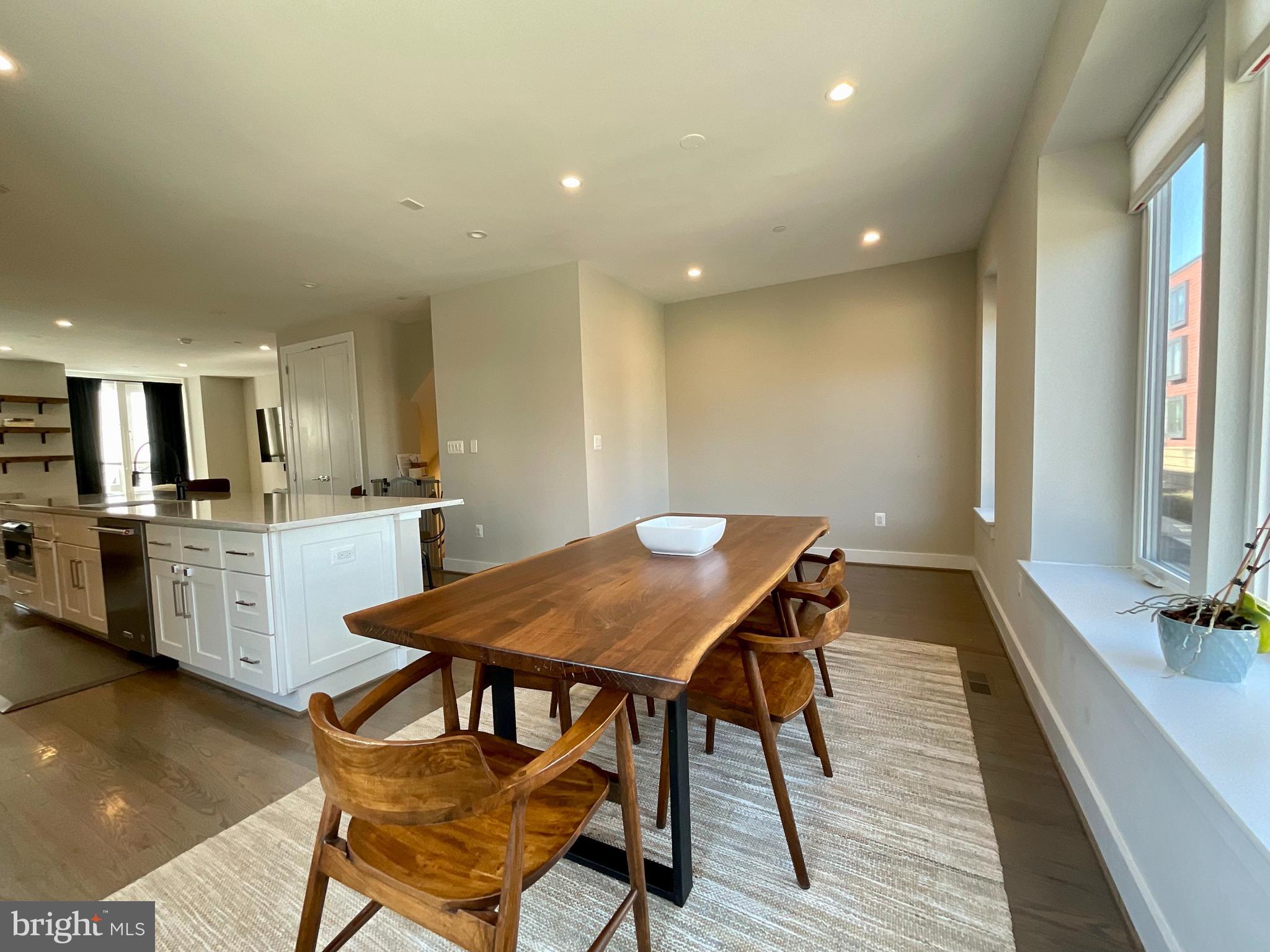 SLADE - Residential Lease