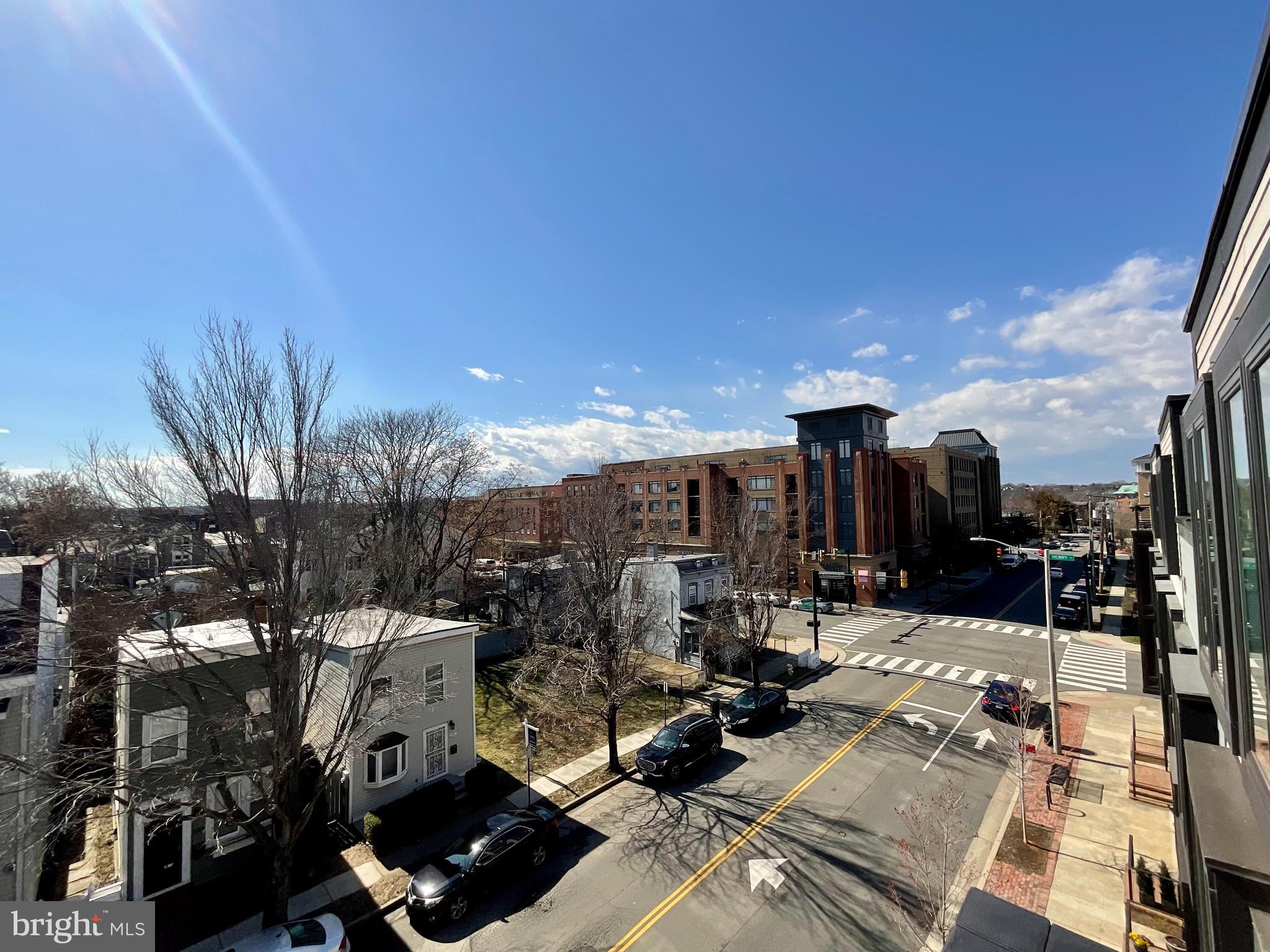 SLADE - Residential Lease