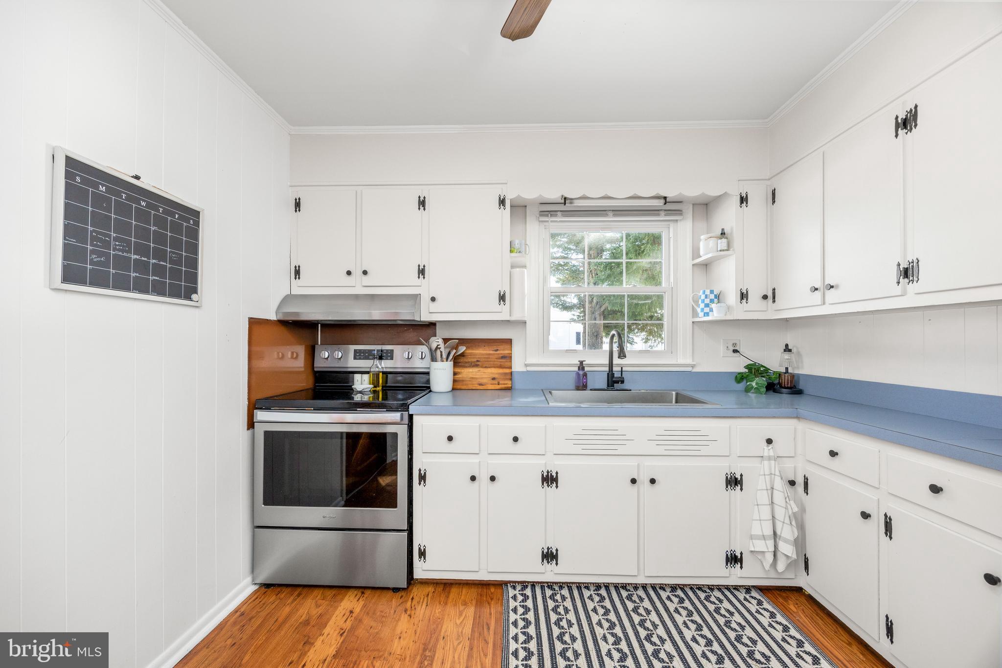 SUNNYSIDE - Residential