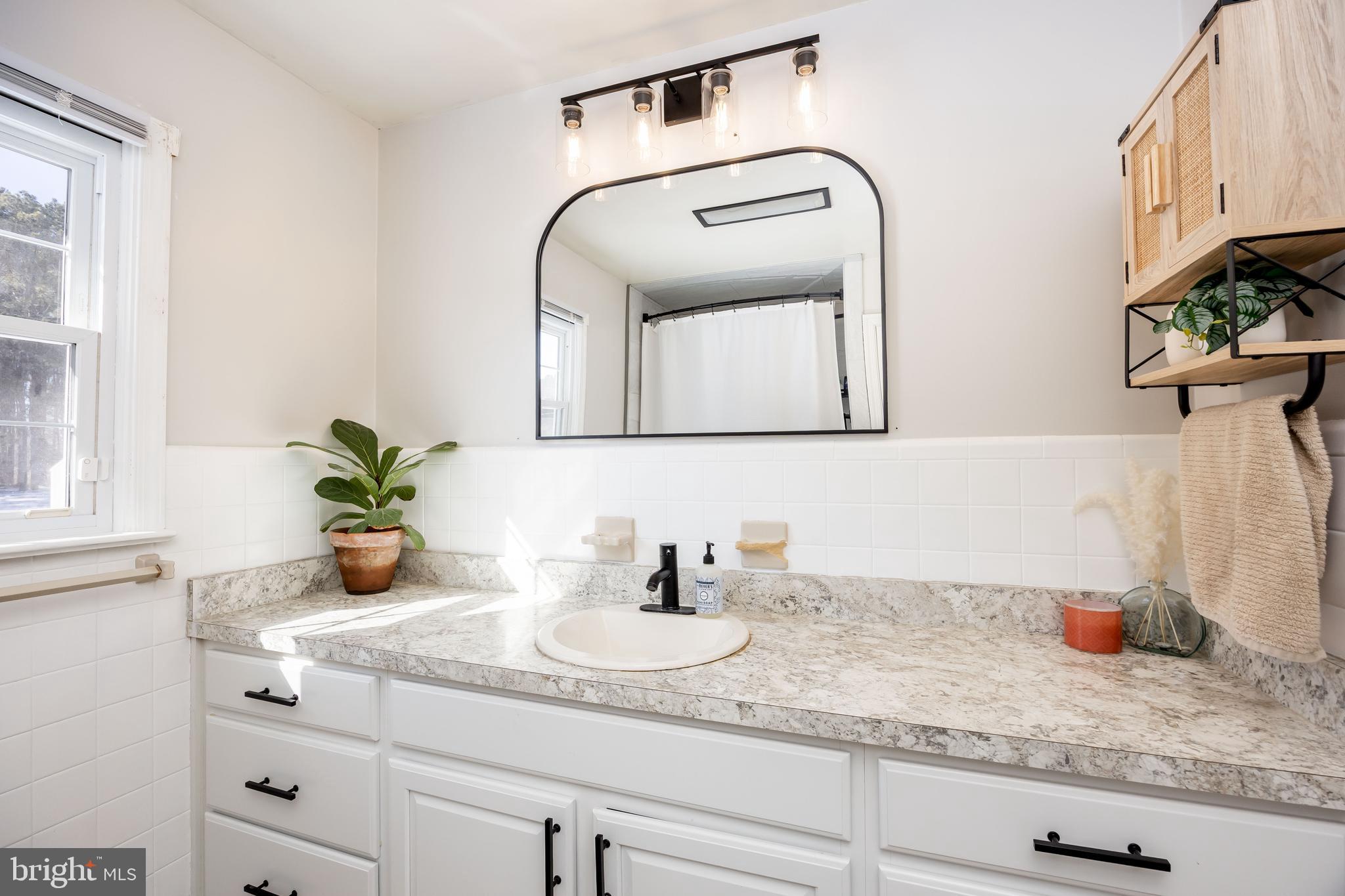 SUNNYSIDE - Residential