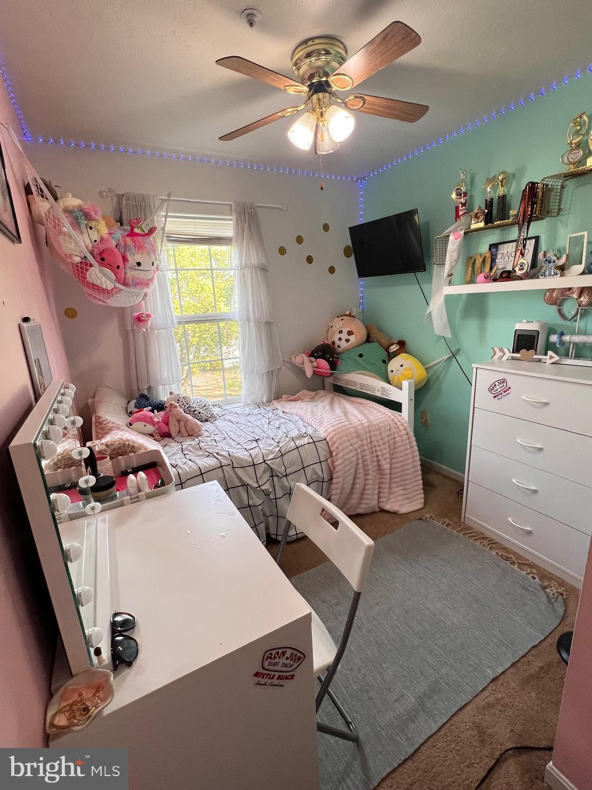 LAUREL GLEN - Residential
