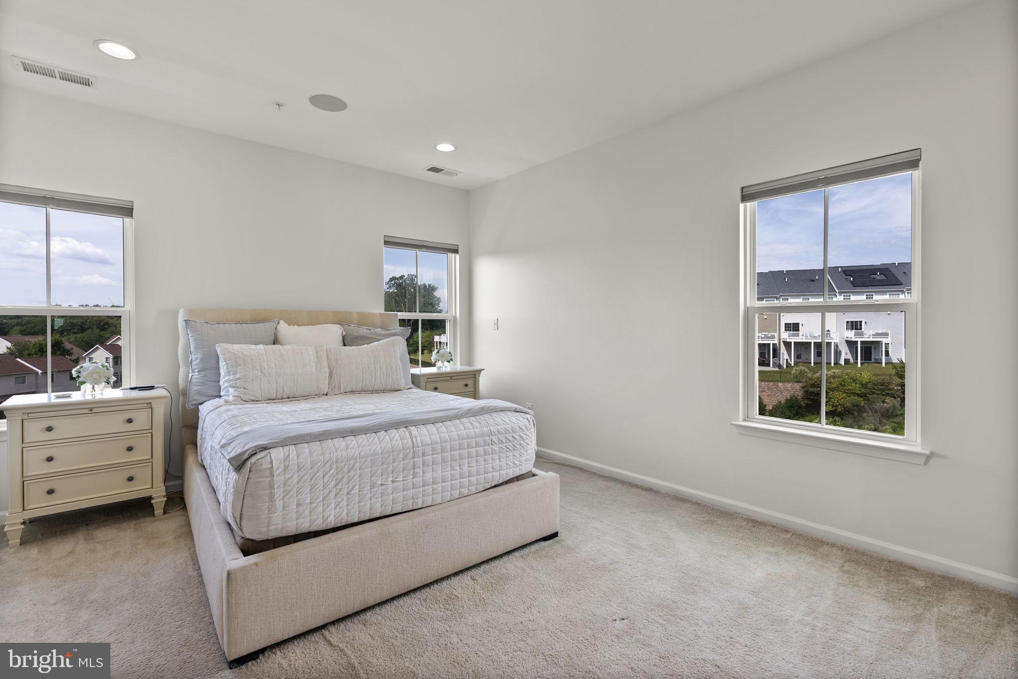BALLARD GREEN - Residential