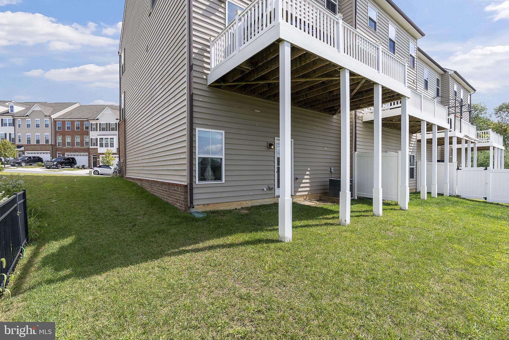 BALLARD GREEN - Residential